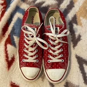 Red star low top converse women’s size 9